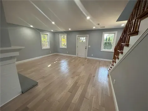 2 Hope Lane W Barrington RI 02806