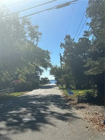 2 Hope Lane W Barrington RI 02806