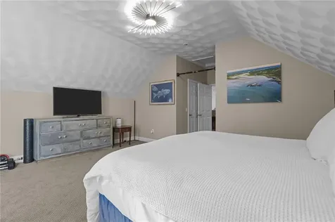 21 Orchard Avenue Narragansett RI 02882