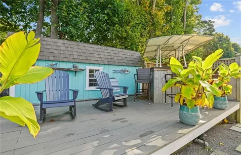 21 Orchard Avenue Narragansett RI 02882