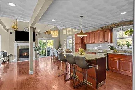 21 Orchard Avenue Narragansett RI 02882