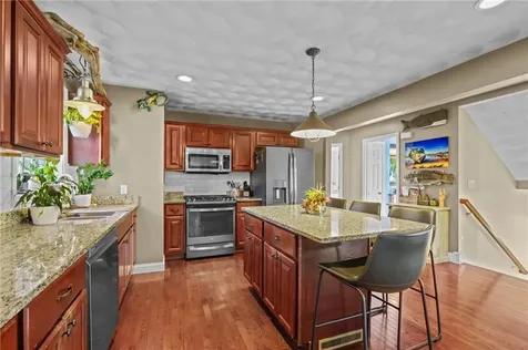 21 Orchard Avenue Narragansett RI 02882