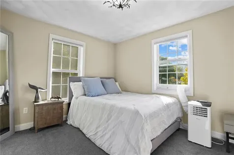 21 Orchard Avenue Narragansett RI 02882