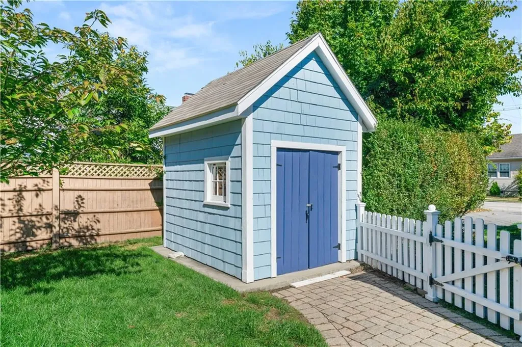 80 Webb Street Providence RI 02908