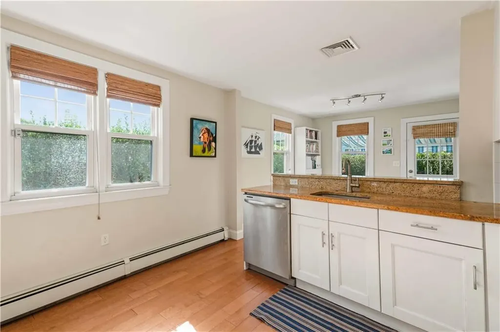 80 Webb Street Providence RI 02908