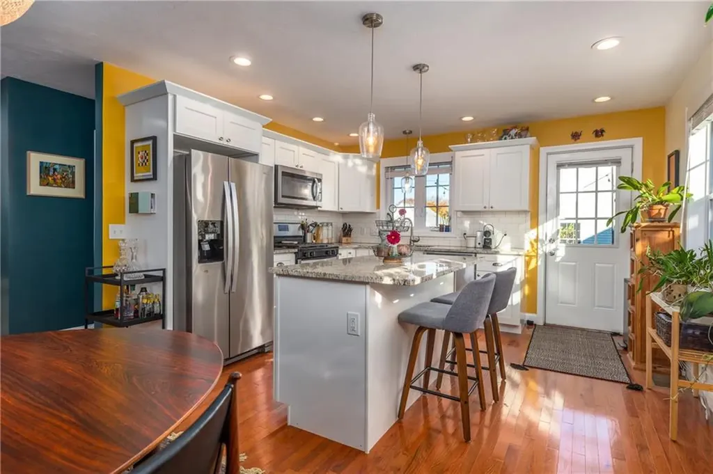 72 Pleasant Street Providence RI 02906