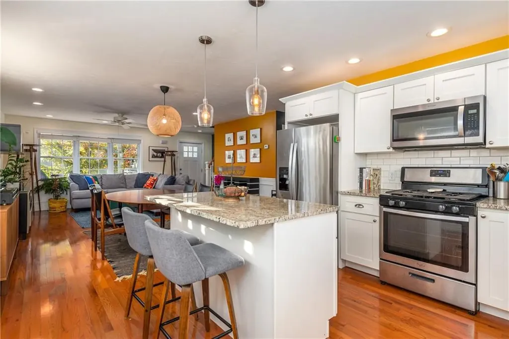 72 Pleasant Street Providence RI 02906