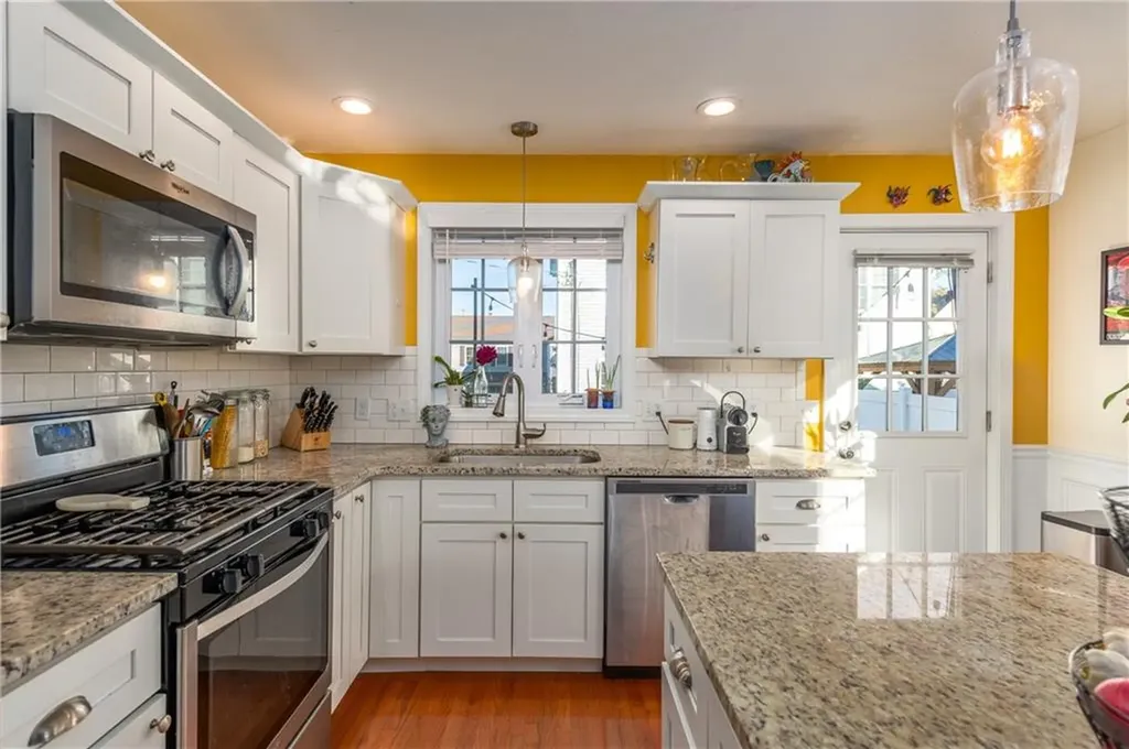 72 Pleasant Street Providence RI 02906