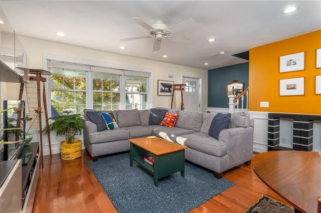 72 Pleasant Street Providence RI 02906