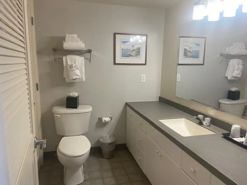 65 Ridge Road Newport RI 02840