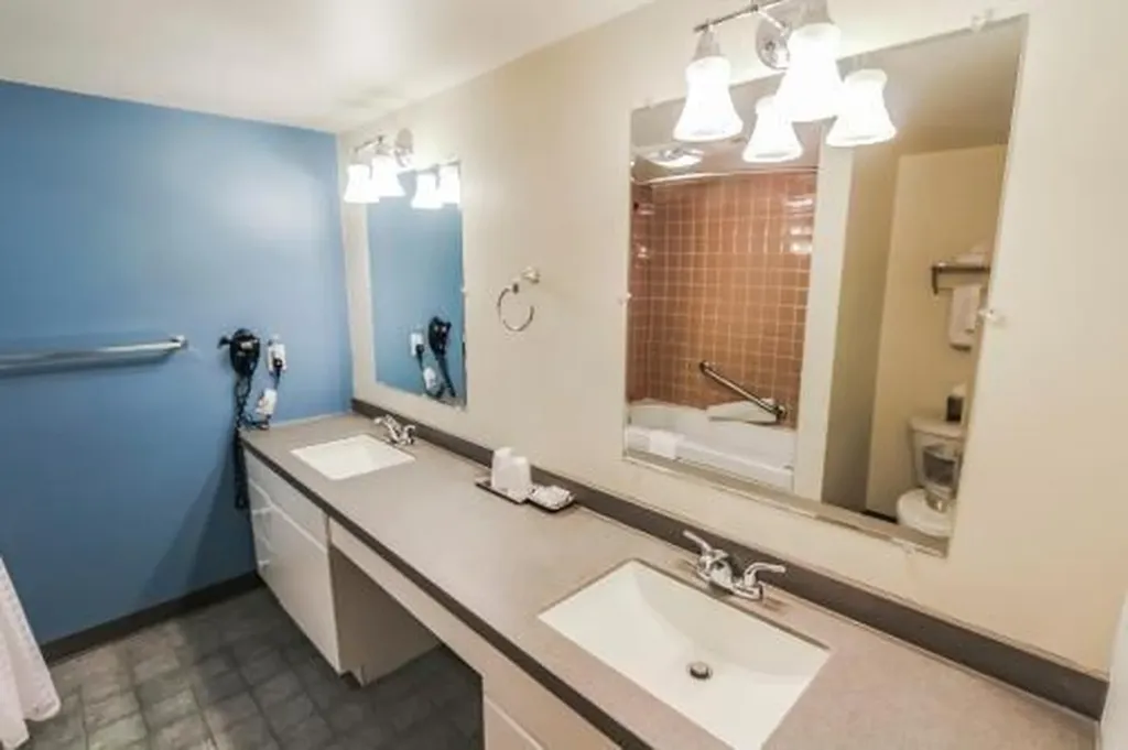 65 Ridge Road Newport RI 02840
