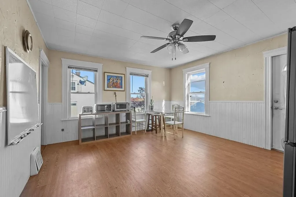 218 Joffre Avenue Woonsocket RI 02895