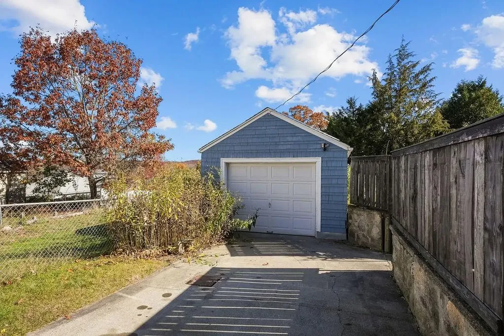 218 Joffre Avenue Woonsocket RI 02895