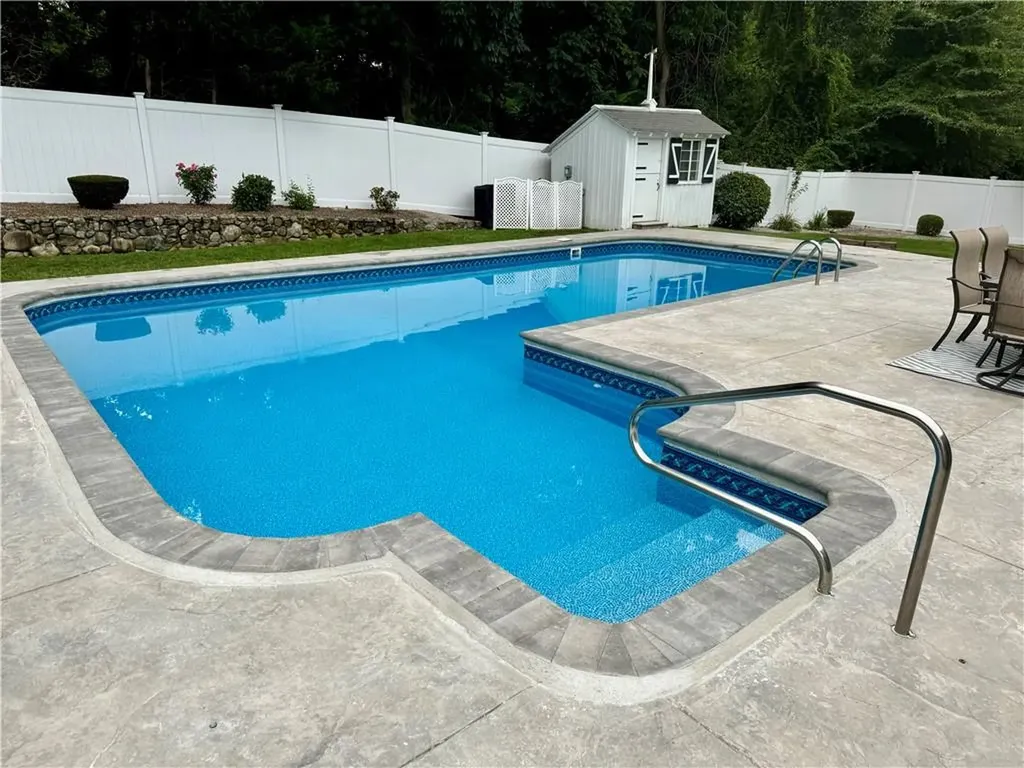 19 Willis Drive Cumberland RI 02864