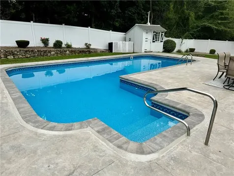 19 Willis Drive Cumberland RI 02864