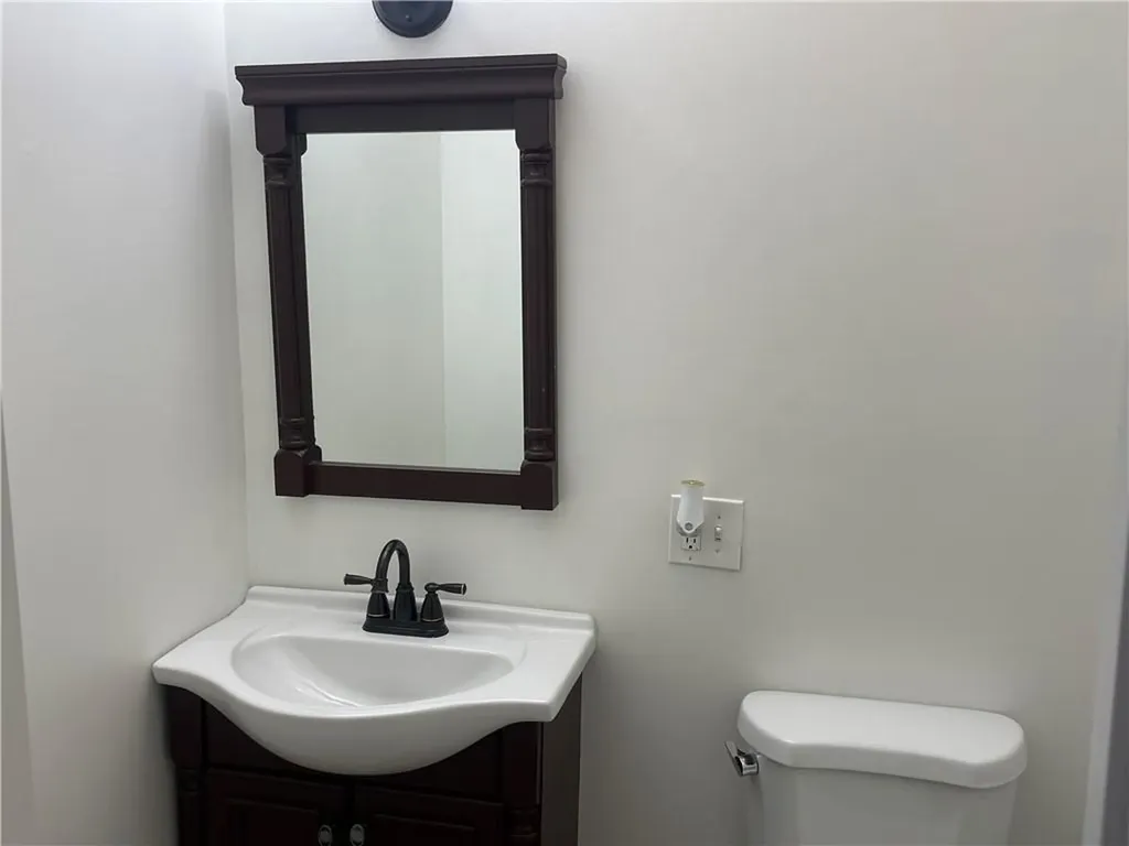 106 Crescent Road Pawtucket RI 02861