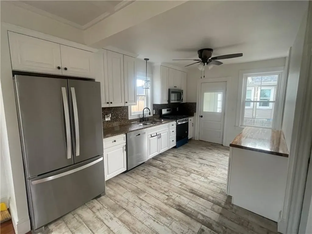 106 Crescent Road Pawtucket RI 02861