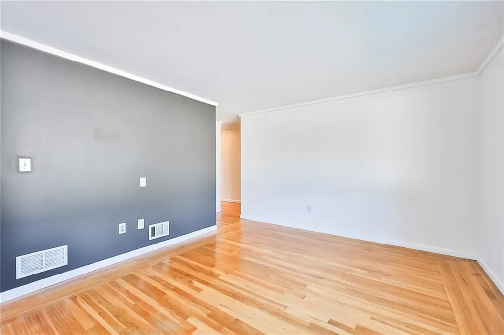 33 Morse Avenue Warwick RI 02886