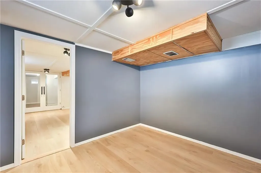 33 Morse Avenue Warwick RI 02886