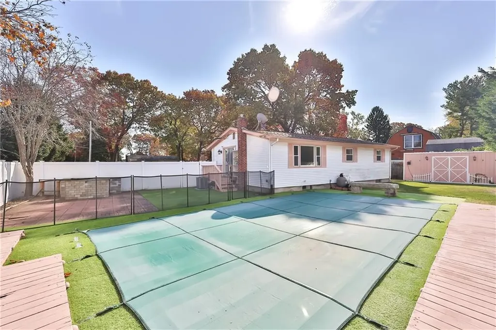 33 Morse Avenue Warwick RI 02886