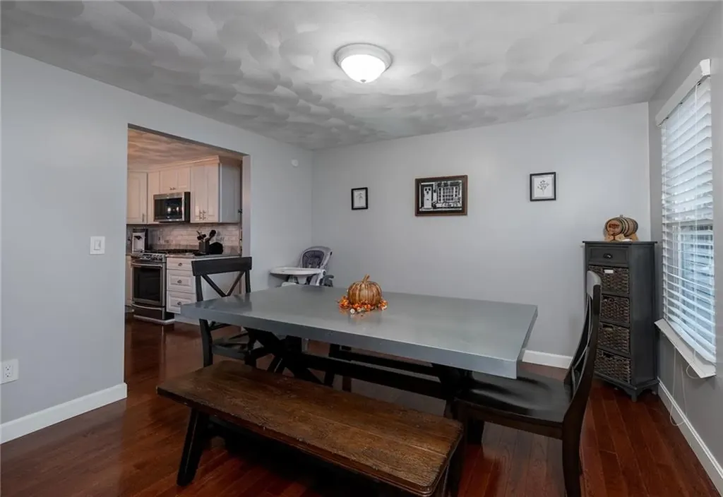 252 Sumner Avenue Warwick RI 02888