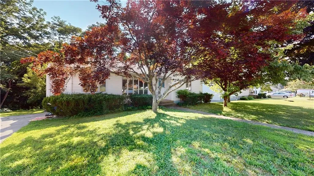 11 Linwood Drive Johnston RI 02919