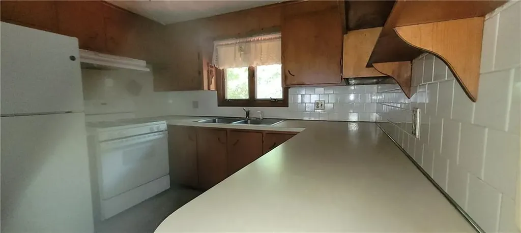 11 Linwood Drive Johnston RI 02919