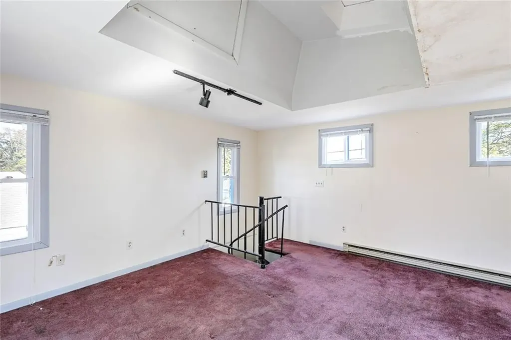 13 Everett Avenue Bristol RI 02809