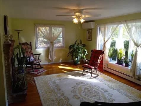 125 Cynthia Drive North Kingstown RI 02852