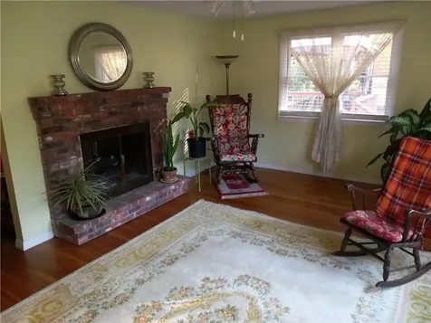 125 Cynthia Drive North Kingstown RI 02852