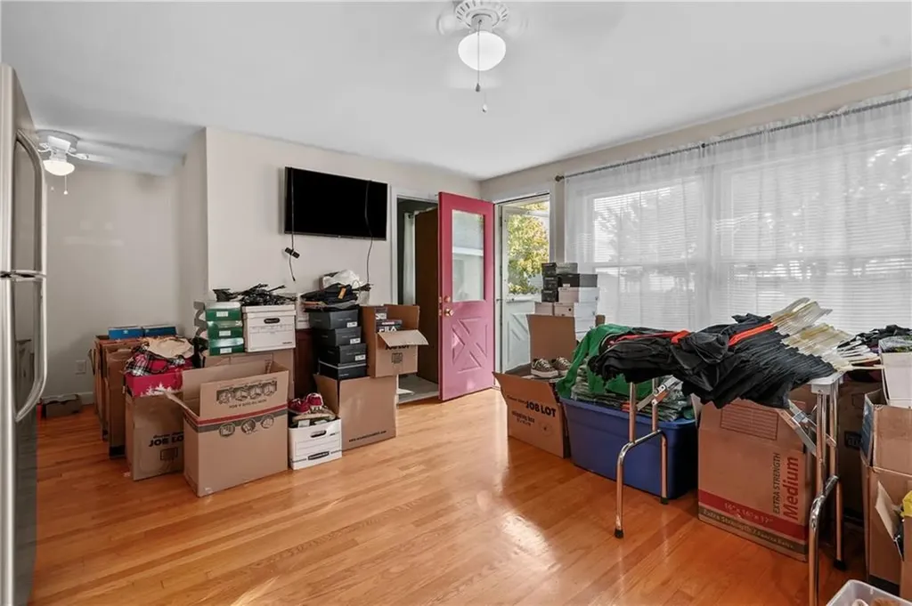 16 Wakefield Avenue Cranston RI 02920