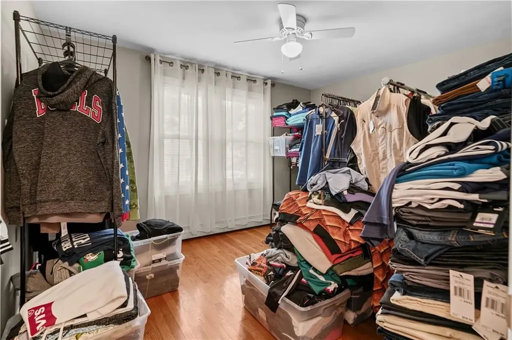 16 Wakefield Avenue Cranston RI 02920