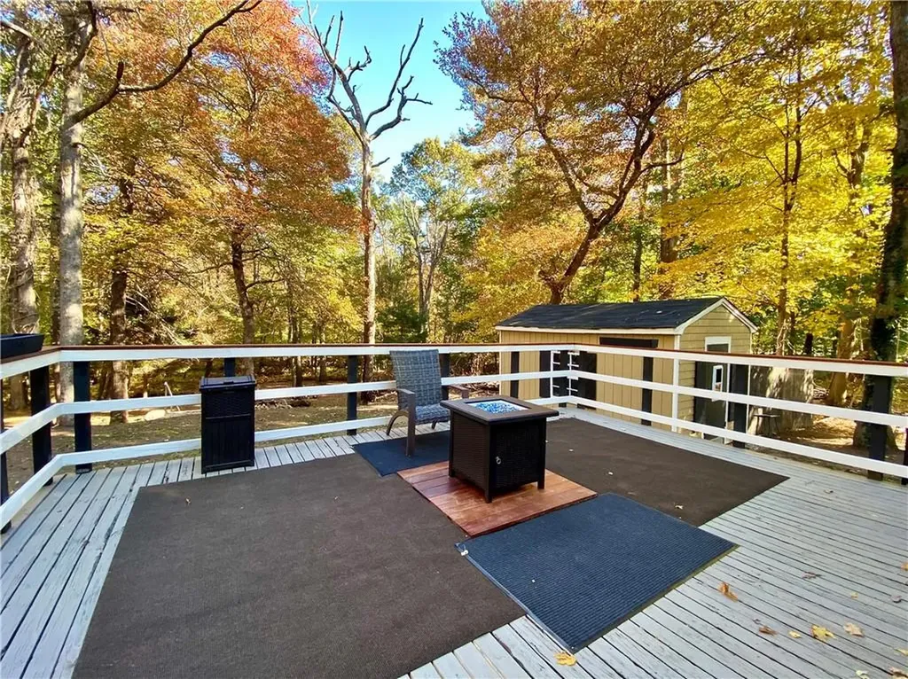 342 Nooseneck Hill Road Exeter RI 02822