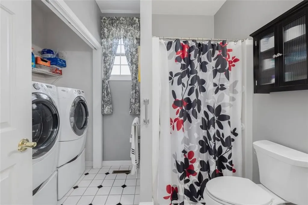 423 River Road Lincoln RI 02865