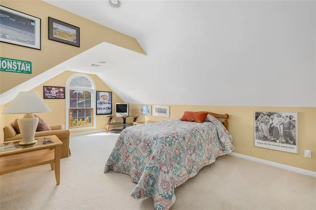 423 River Road Lincoln RI 02865
