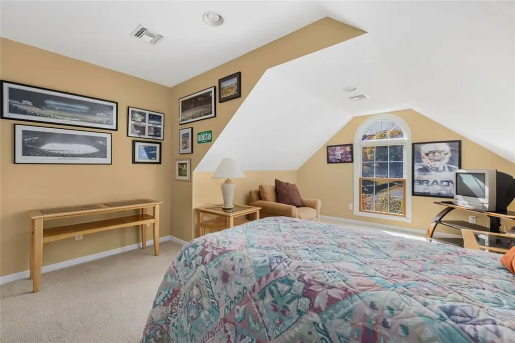 423 River Road Lincoln RI 02865
