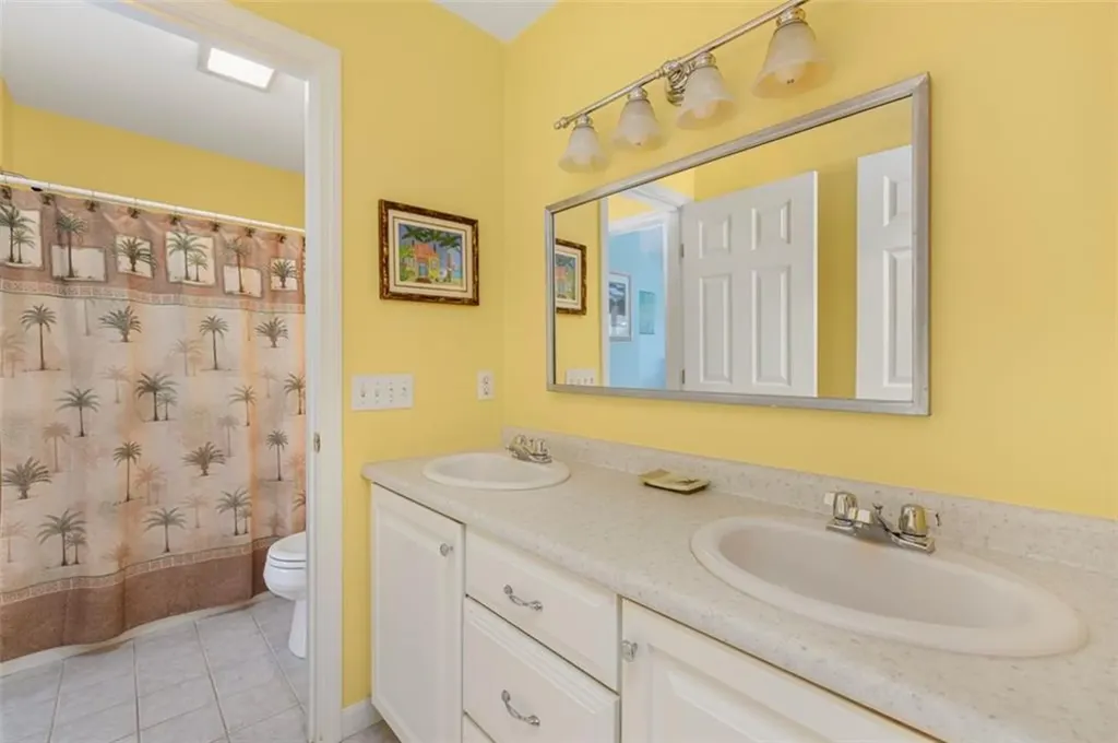 423 River Road Lincoln RI 02865