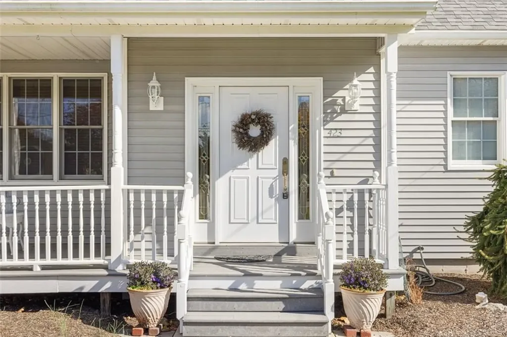 423 River Road Lincoln RI 02865