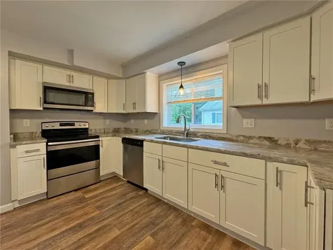 10 Old Onset Road Wareham MA 02571