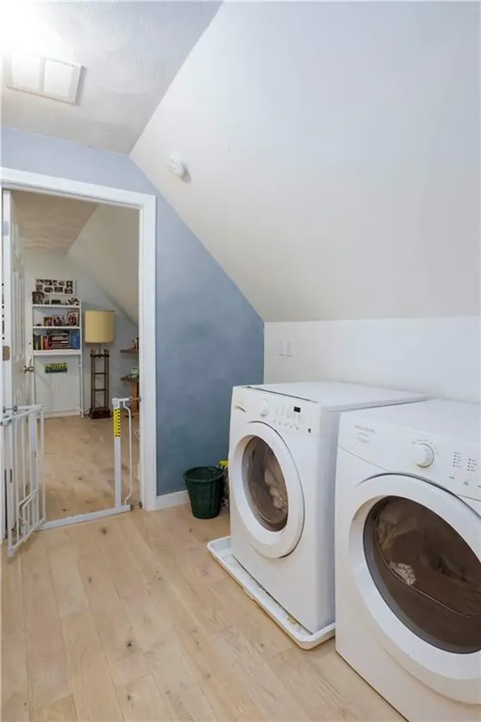 60 Dundas Avenue Warwick RI 02889