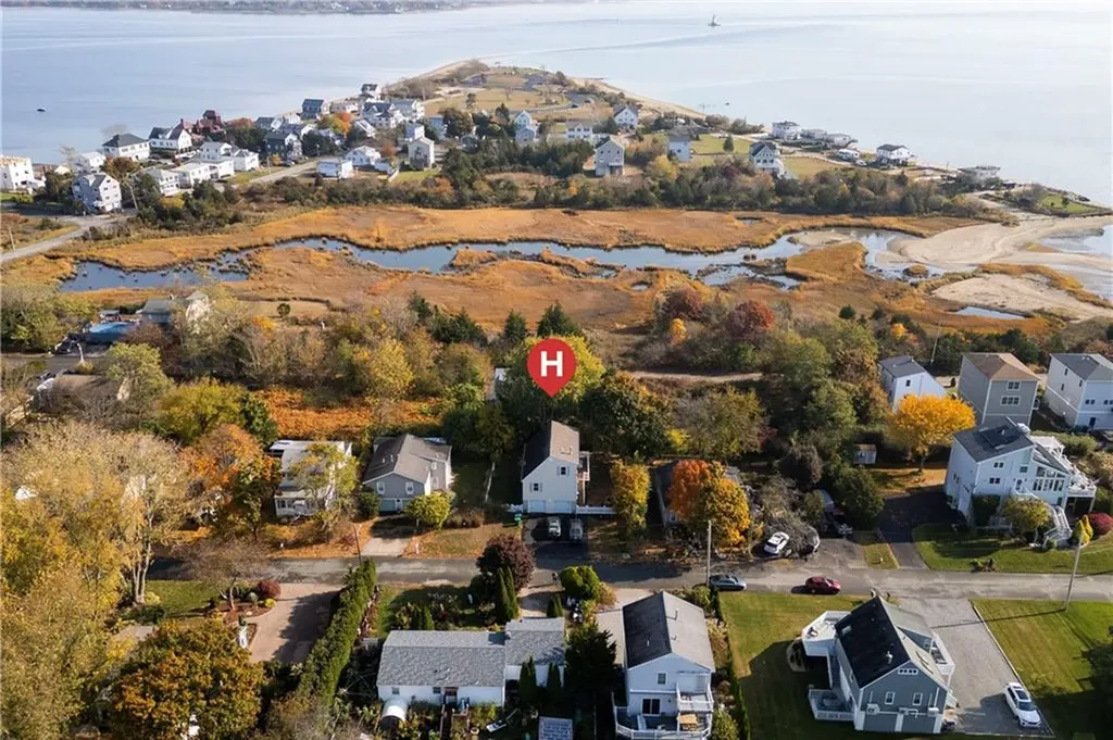 60 Dundas Avenue Warwick RI 02889