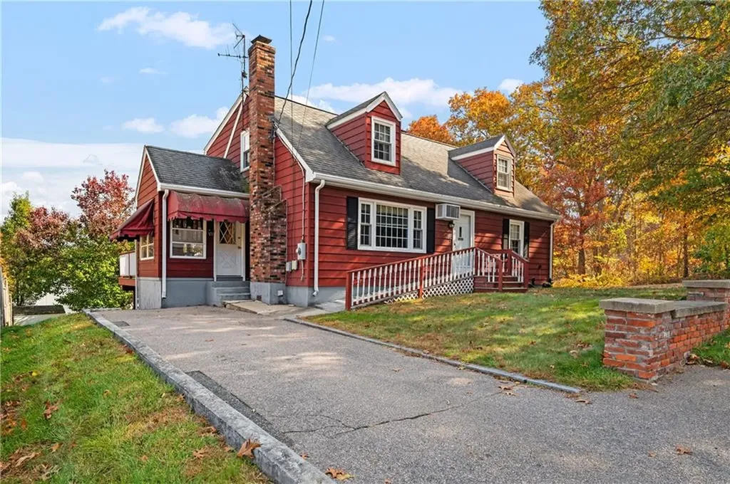 388 Thibeault Avenue Woonsocket RI 02895