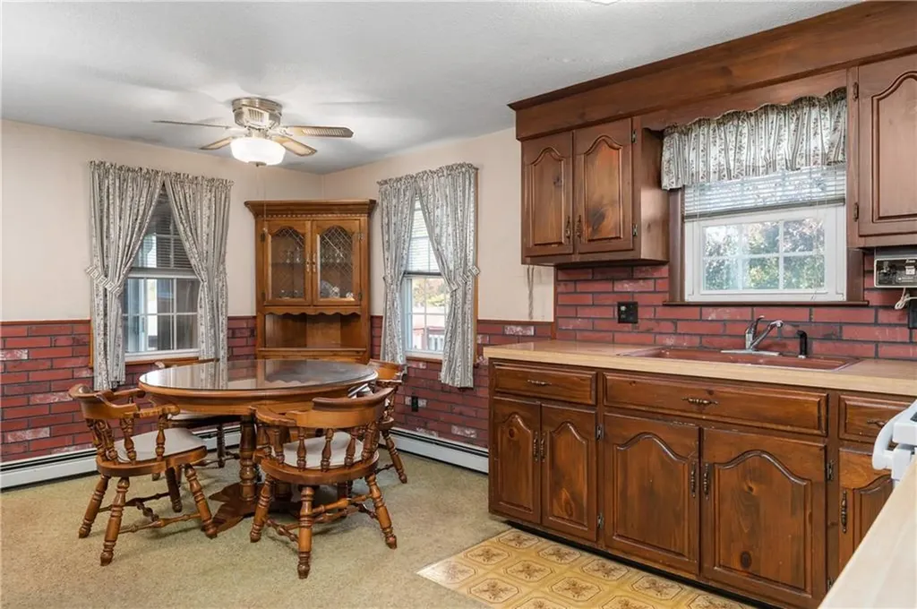 388 Thibeault Avenue Woonsocket RI 02895