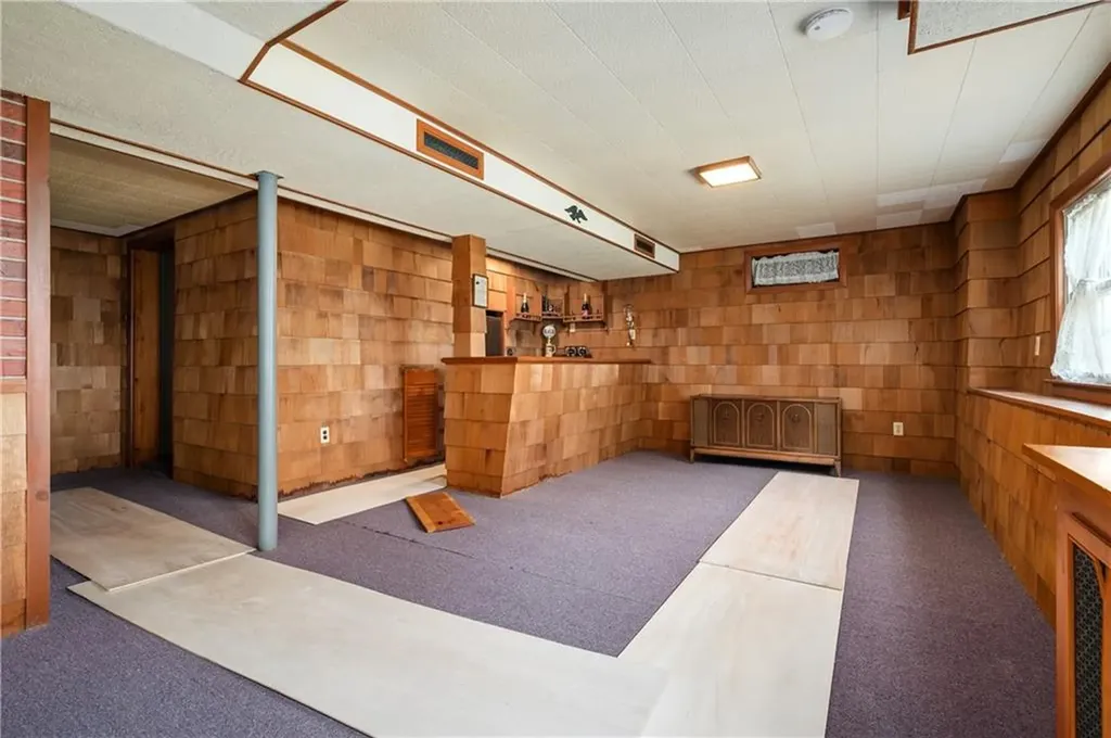 388 Thibeault Avenue Woonsocket RI 02895