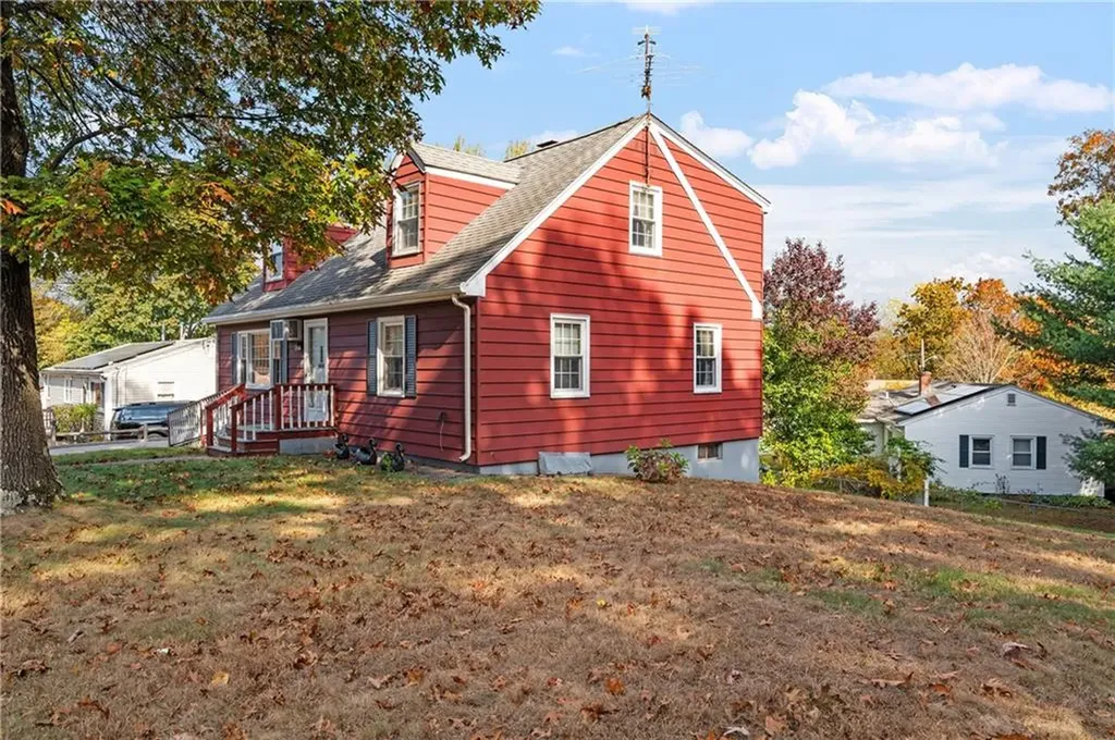 388 Thibeault Avenue Woonsocket RI 02895