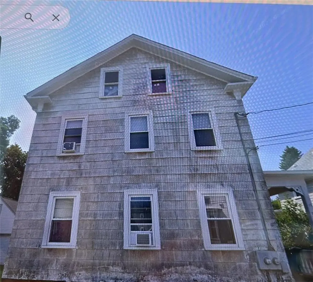 19 Hope Street Warren RI 02885