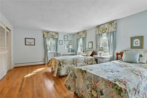 1340 High Hawk Road East Greenwich RI 02818