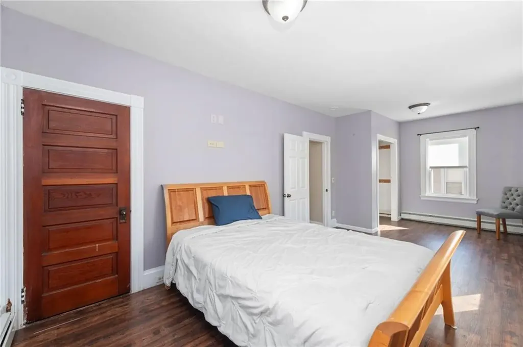 503 Academy Avenue Providence RI 02908
