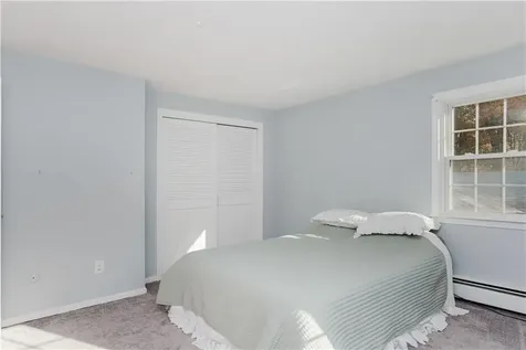 25 Hiawatha Drive Exeter RI 02822