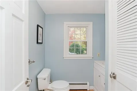 25 Hiawatha Drive Exeter RI 02822